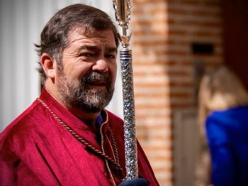 Carlos García Serrada,recibe la insignia de oro de la Junta de Semana Santa. Carlos García Serrada,recibe la insignia de oro de la Junta de Semana Santa.